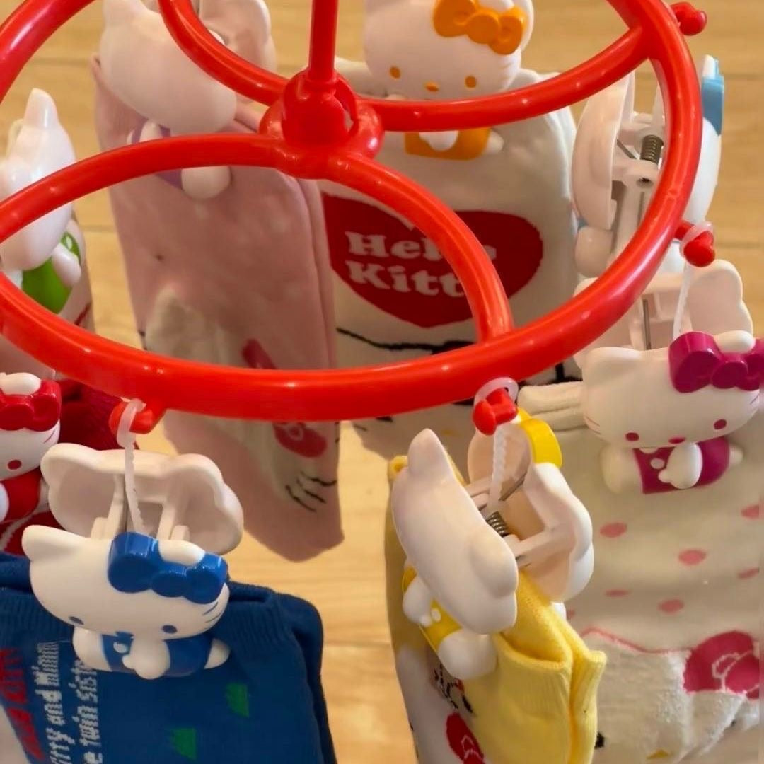 Hello Kitty socks drying rack