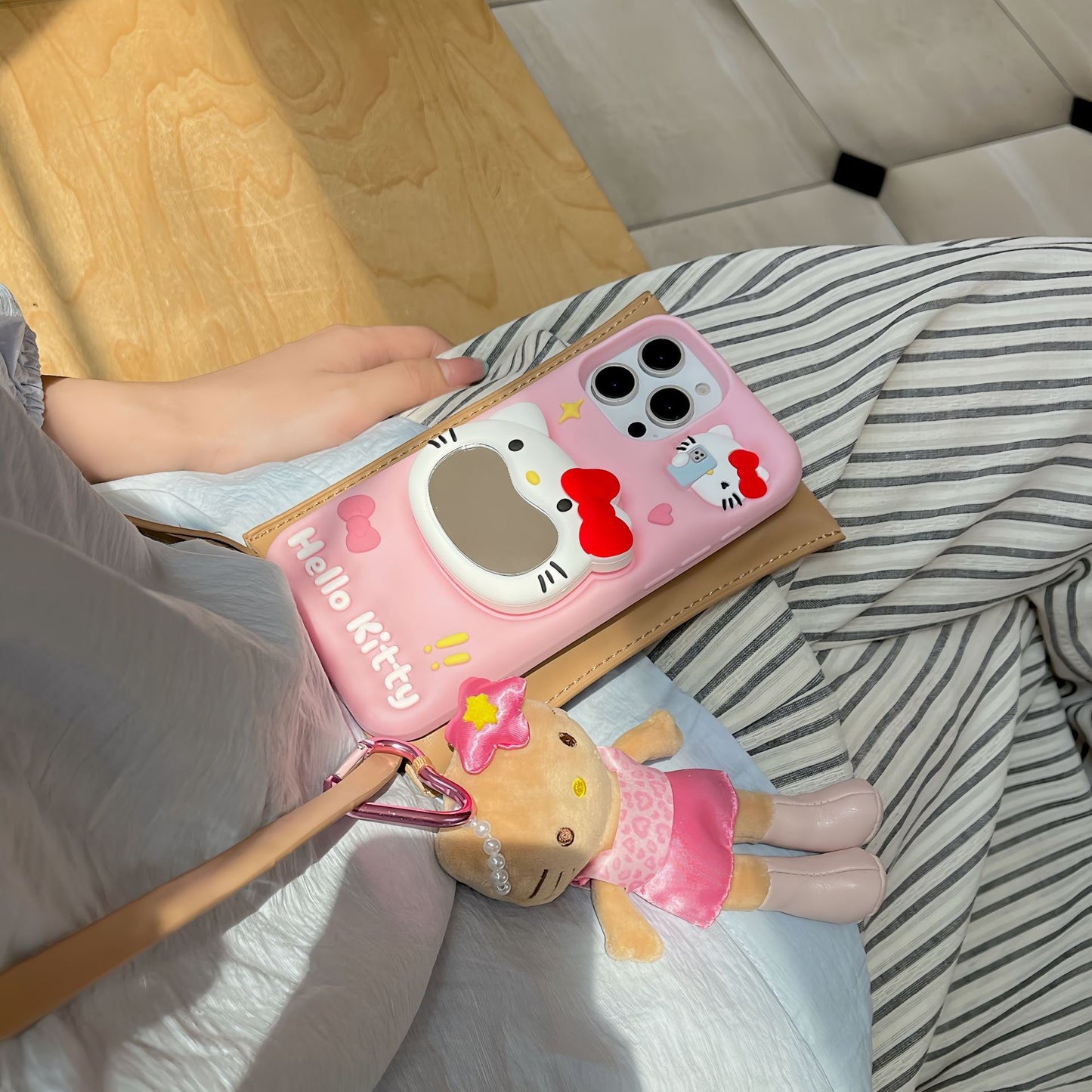 Cartoon Mirror Kityy Cat Telescopic Stand Phone Case