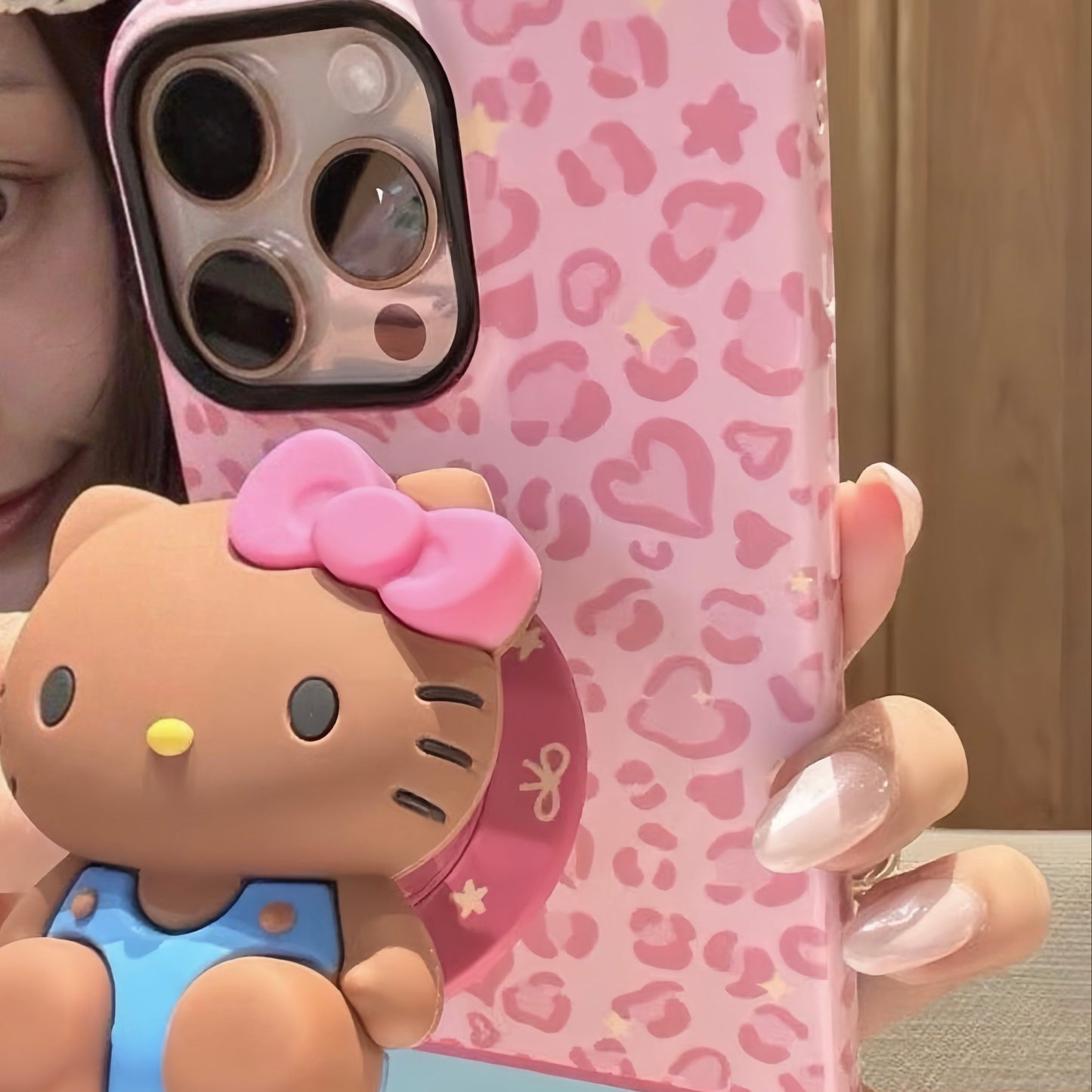 Hello Kitty Leopard Print Magnetic Holder Phone Case