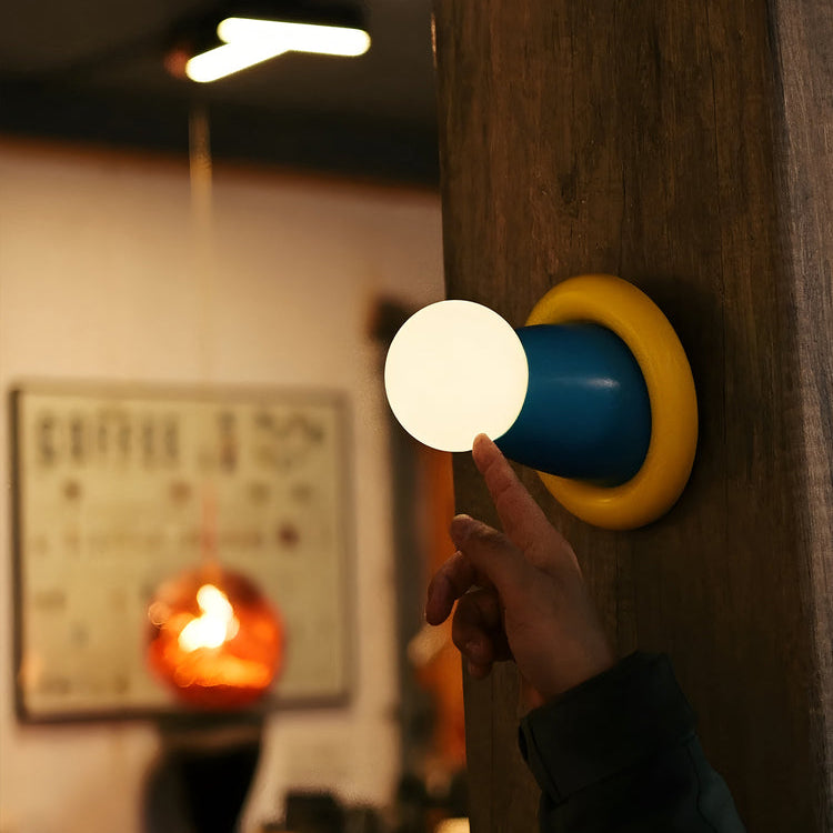 Doraemon Madoka hand wall lamp