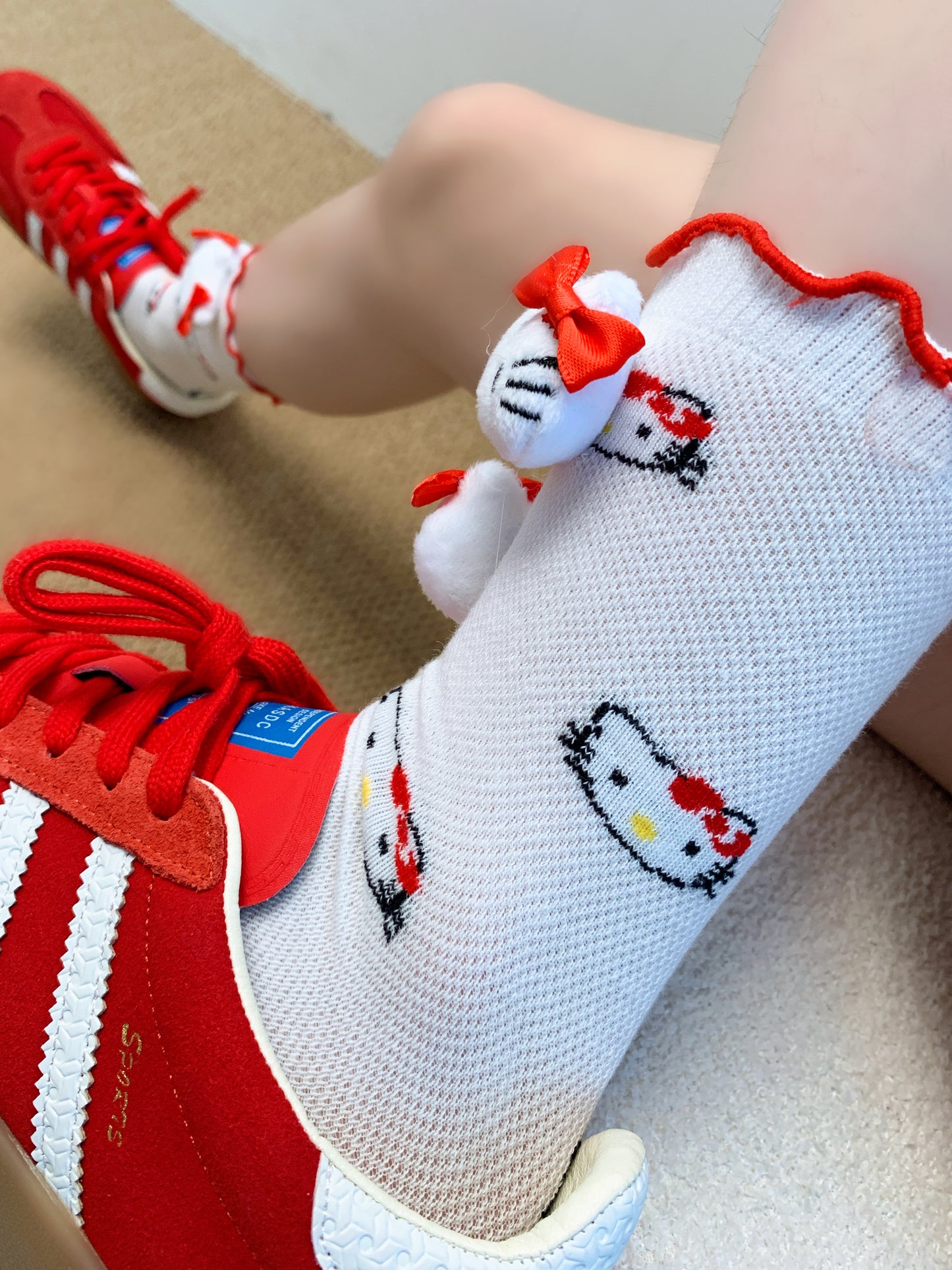 Cute cat flower trim breathable socks