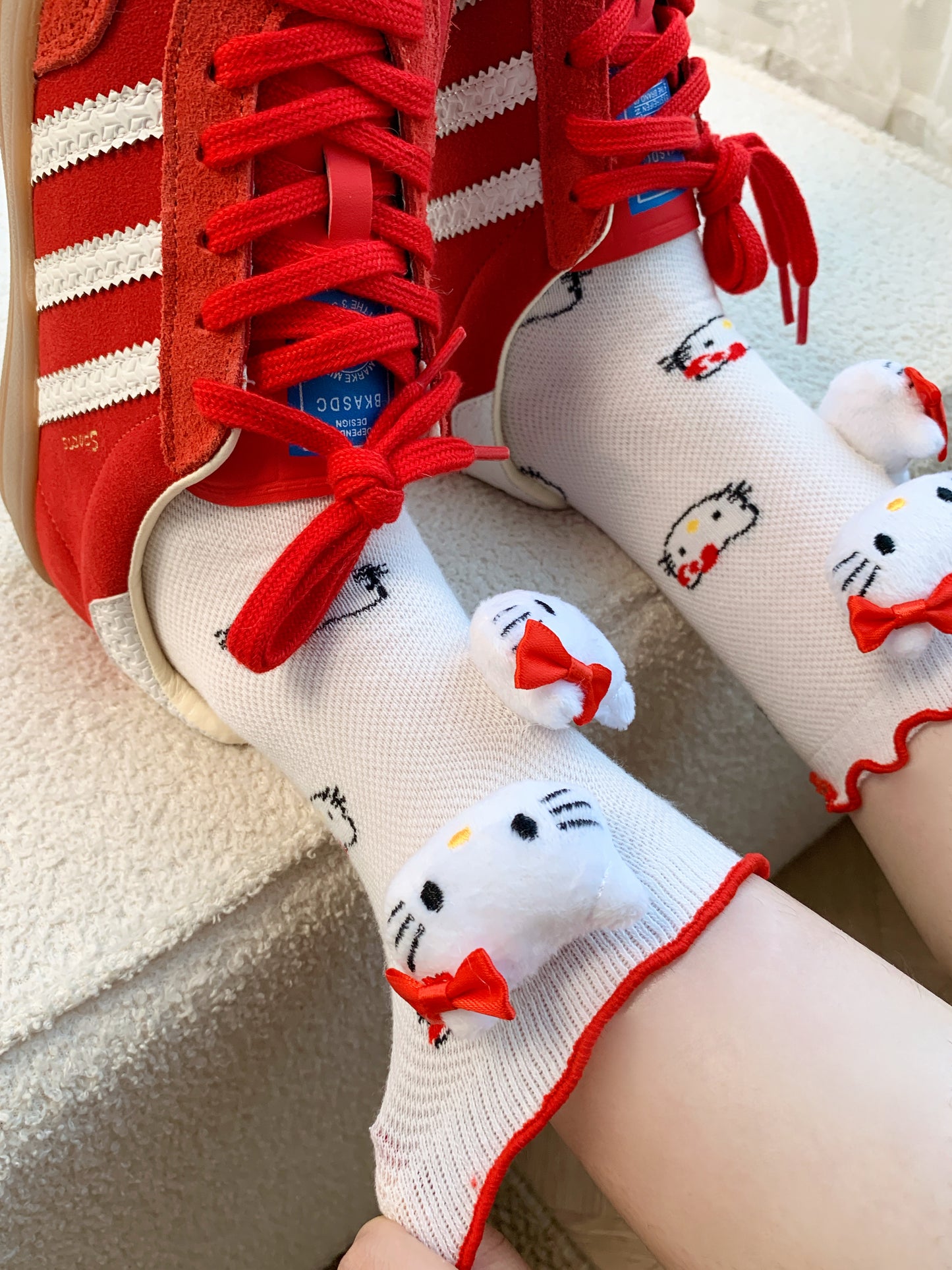 Cute cat flower trim breathable socks