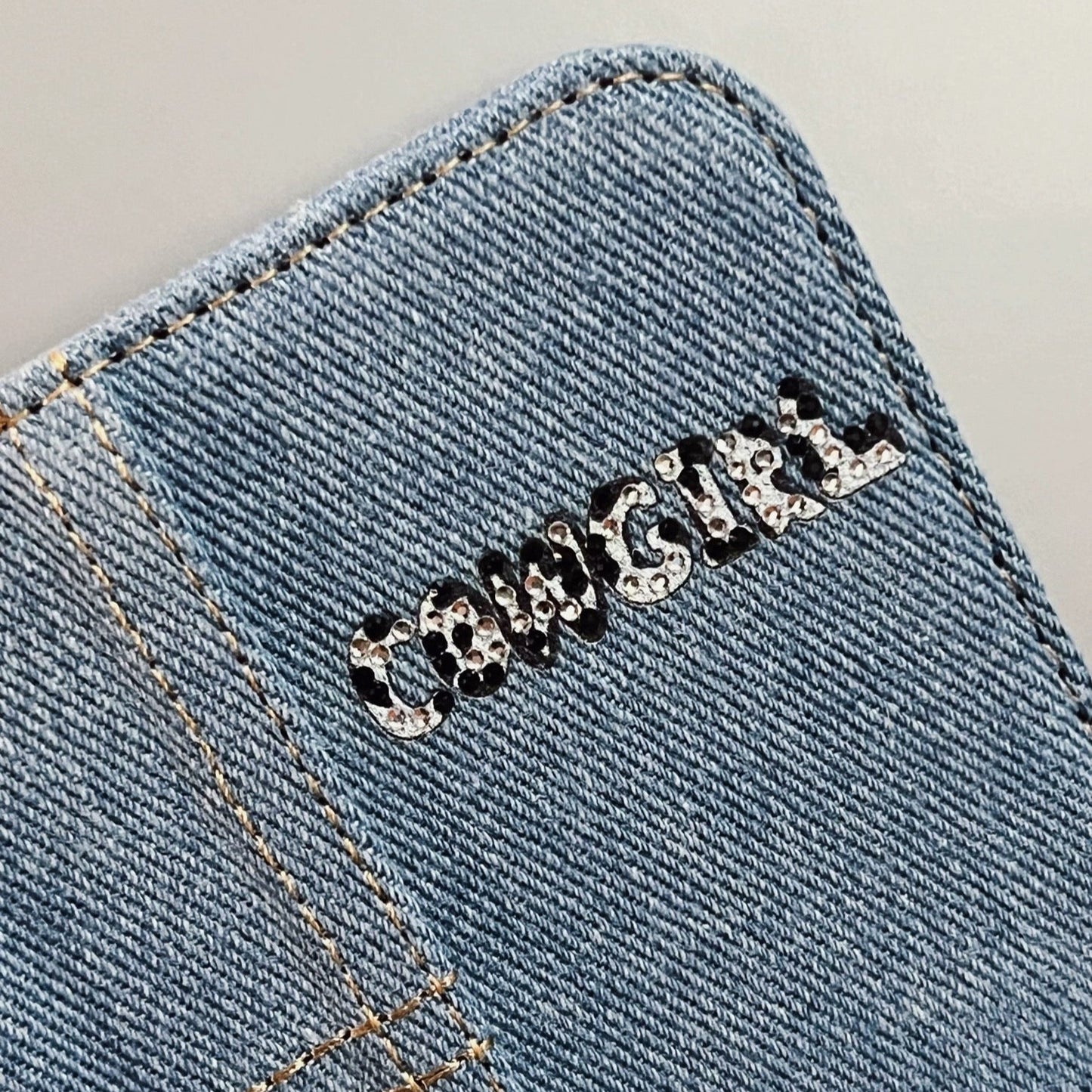 Creative Limited Edition Denim Embroidery Flip Phone Case