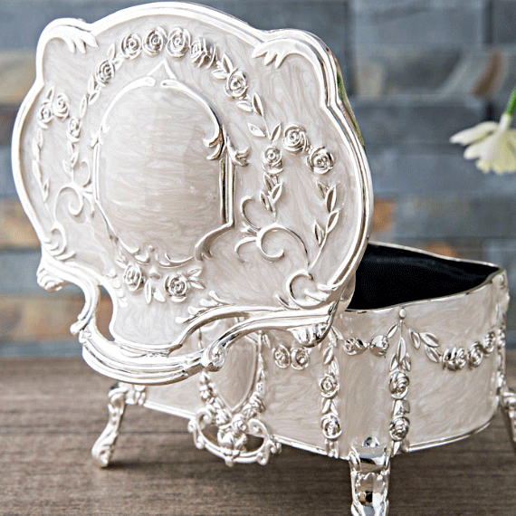 Vintage Alloy Jewelry Box