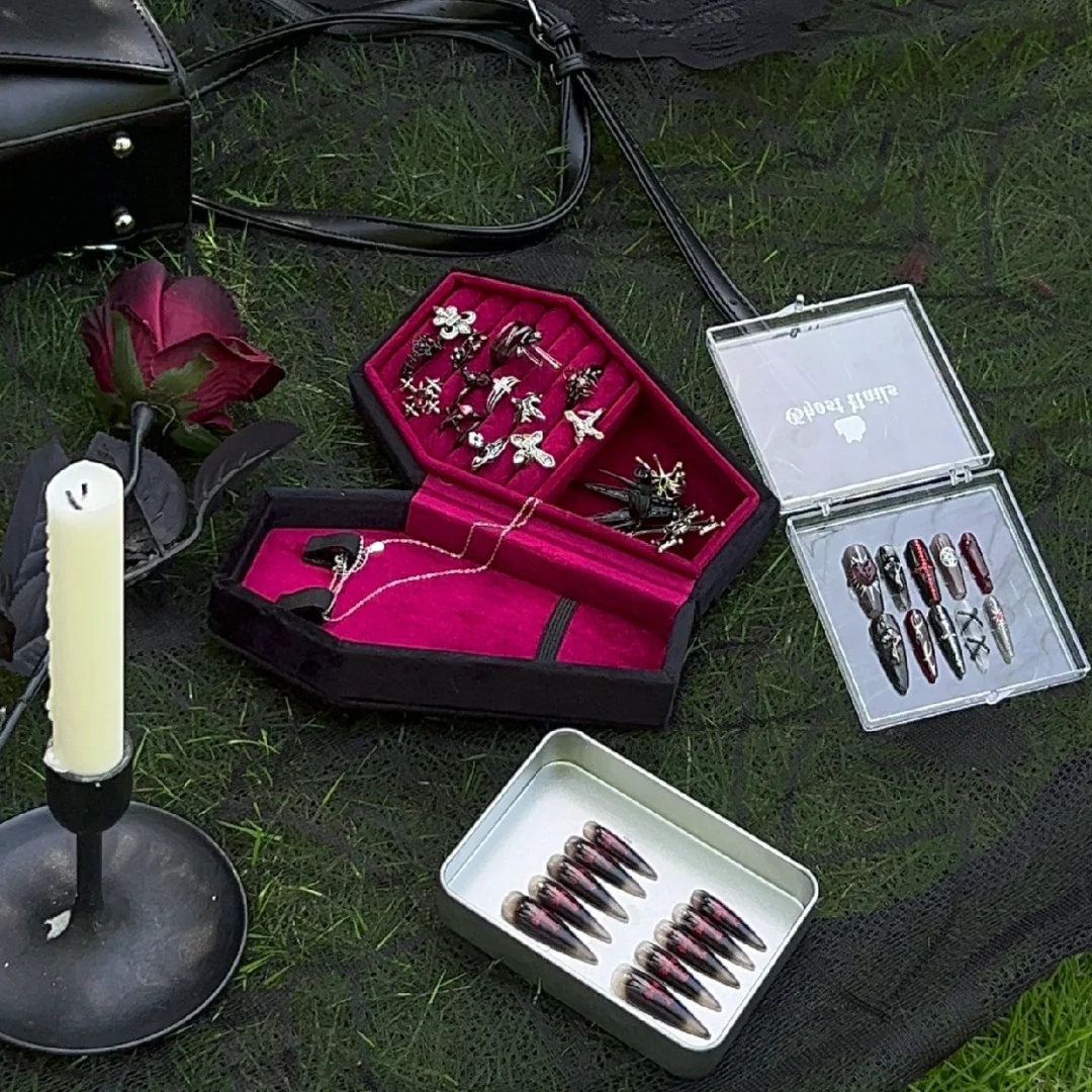 Coffin jewelry box