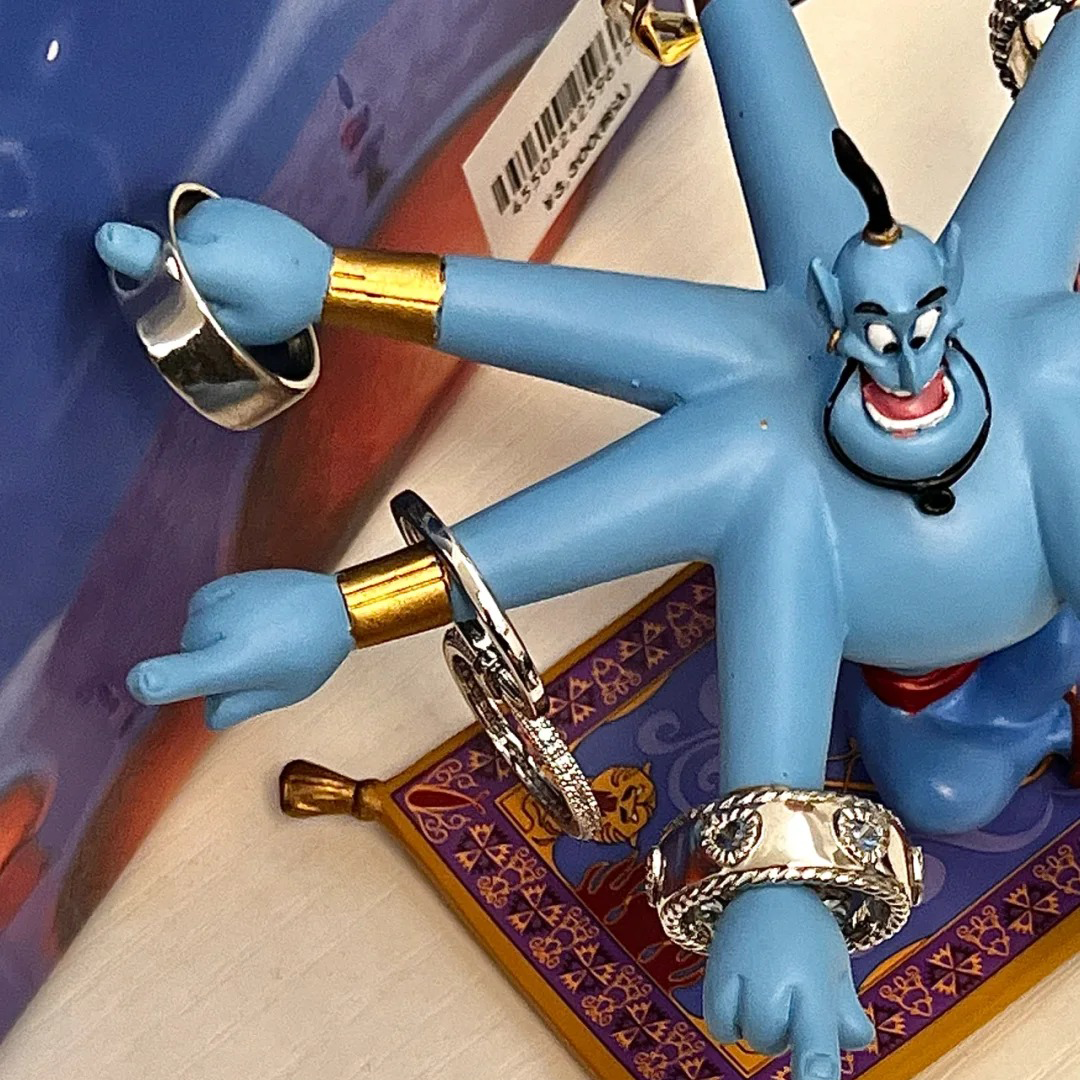 Aladdin magic lamp jewelry hanger