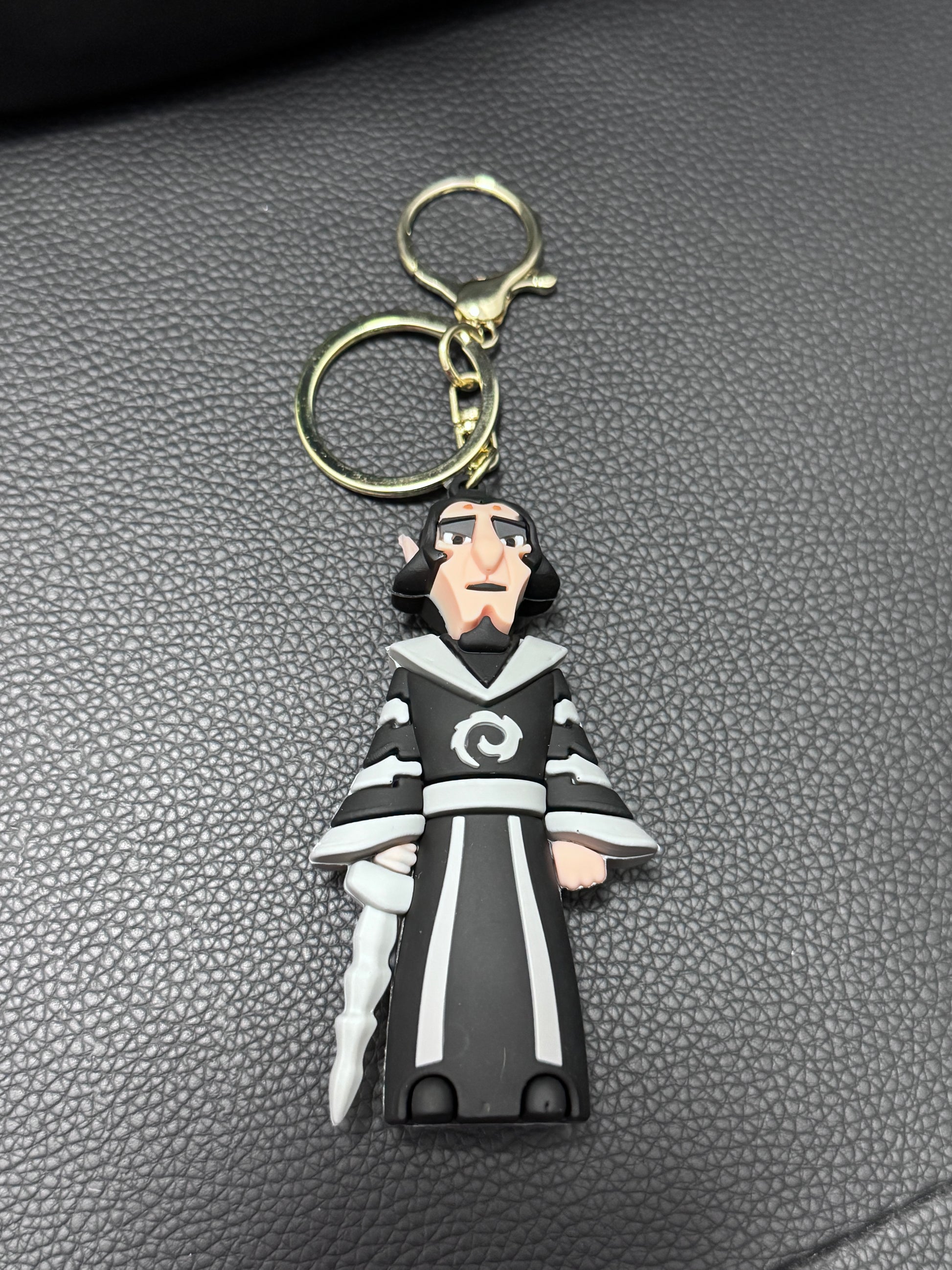 Round bottle Shen Gongbao pendant