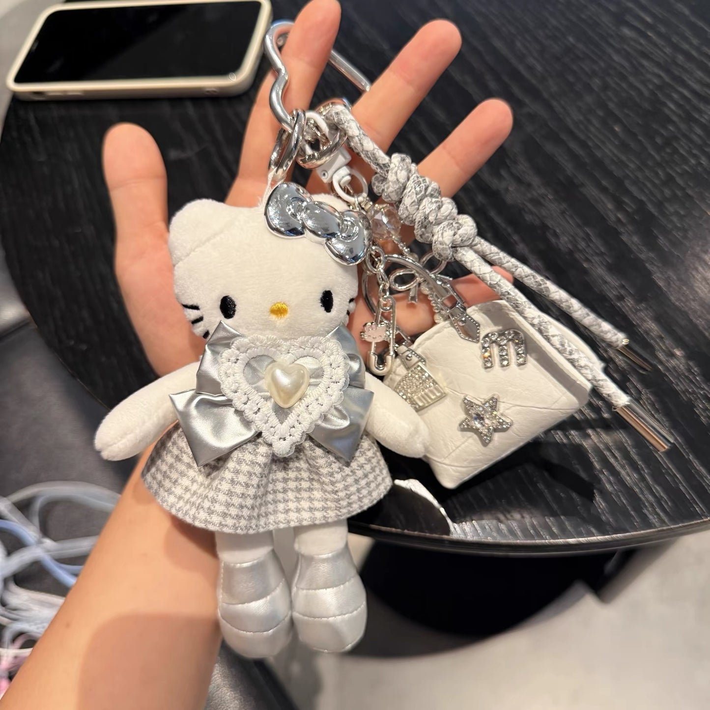 yinse long-legged Kitty cat bag keychain doll