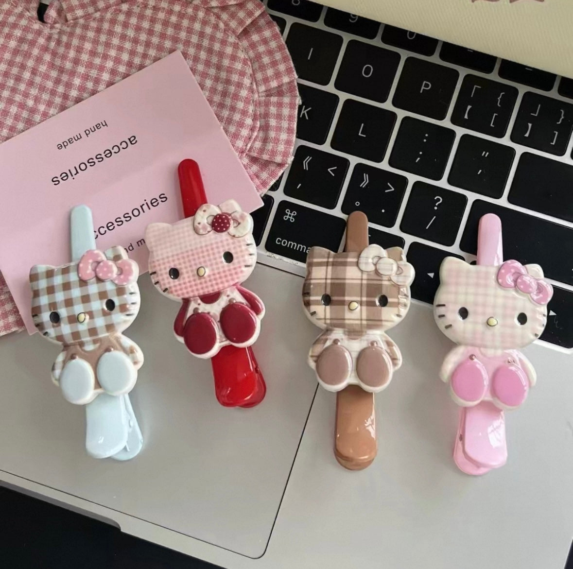 Hello Kitty Bangs Clip