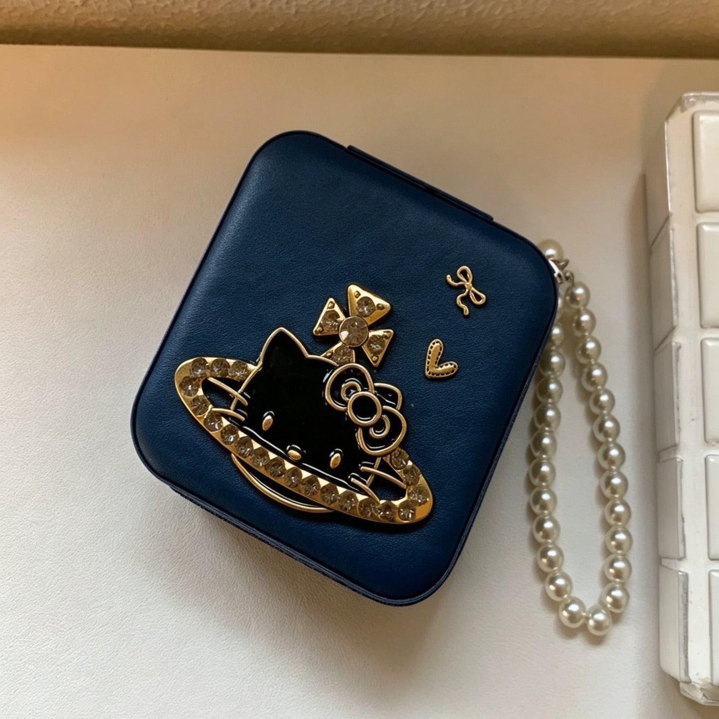 Leopard-print Hello Kitty jewelry box