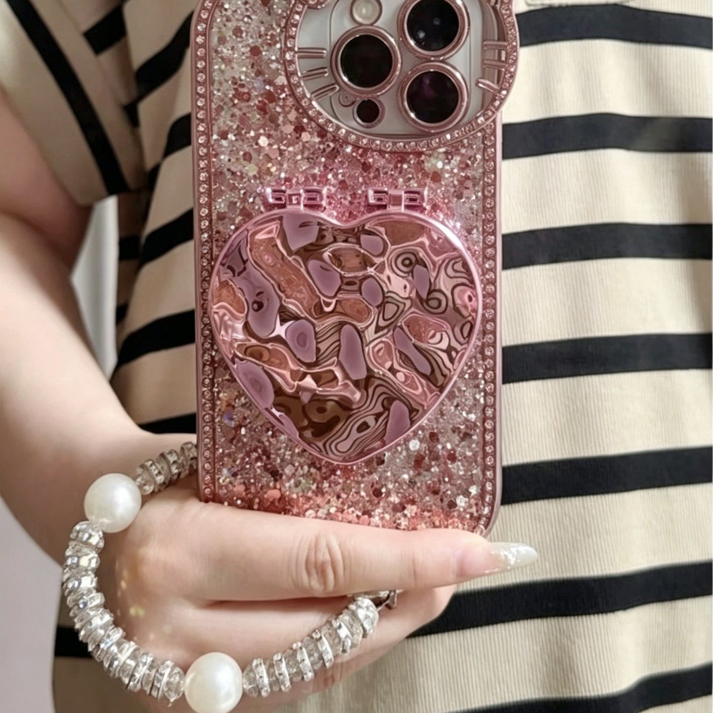 3D Heart-Shaped Flip-Mirror Phone Case with Cat-Lens Design
