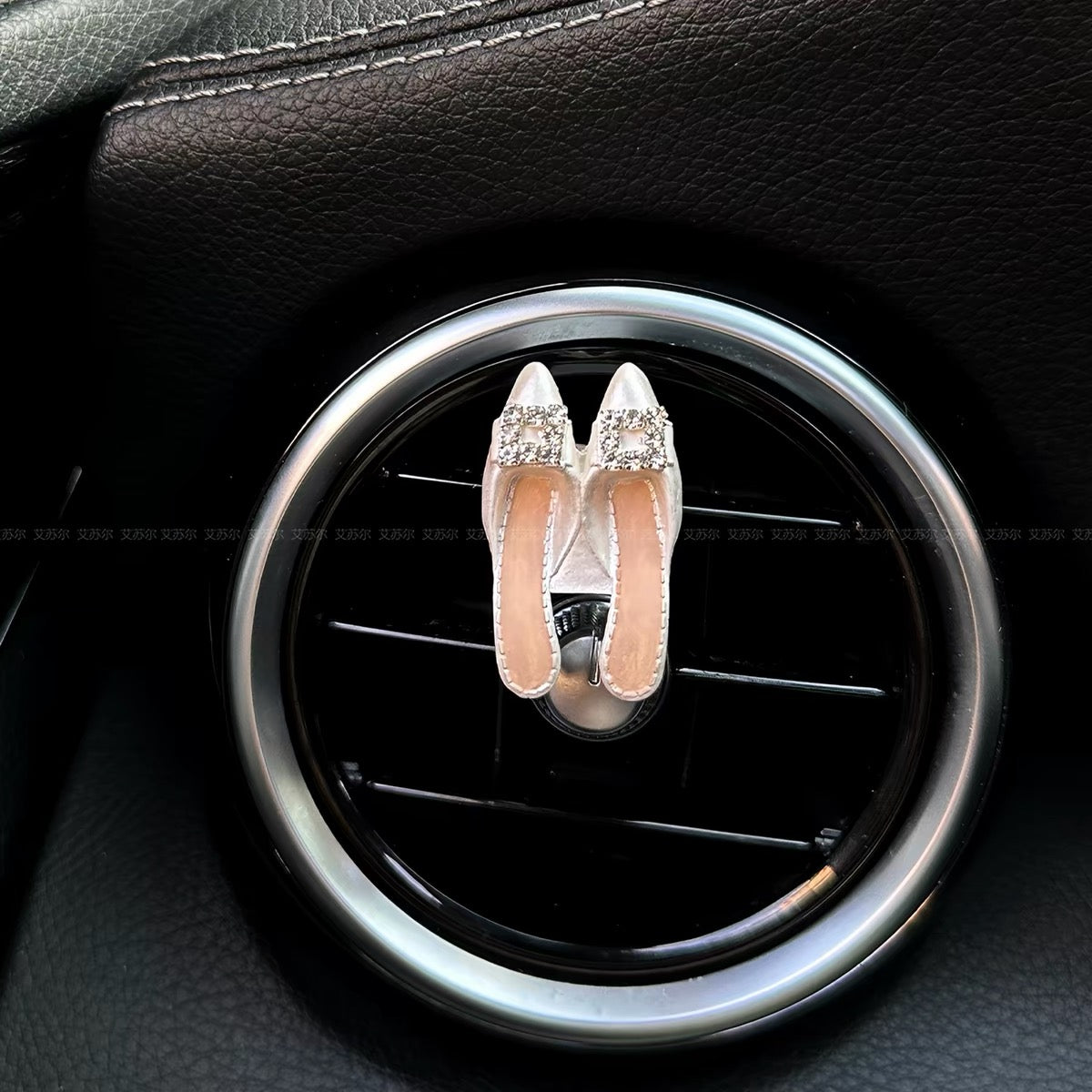 Hello Kitty bag/slipper-shaped car air vent perfume/aromatherapy car interior accessory