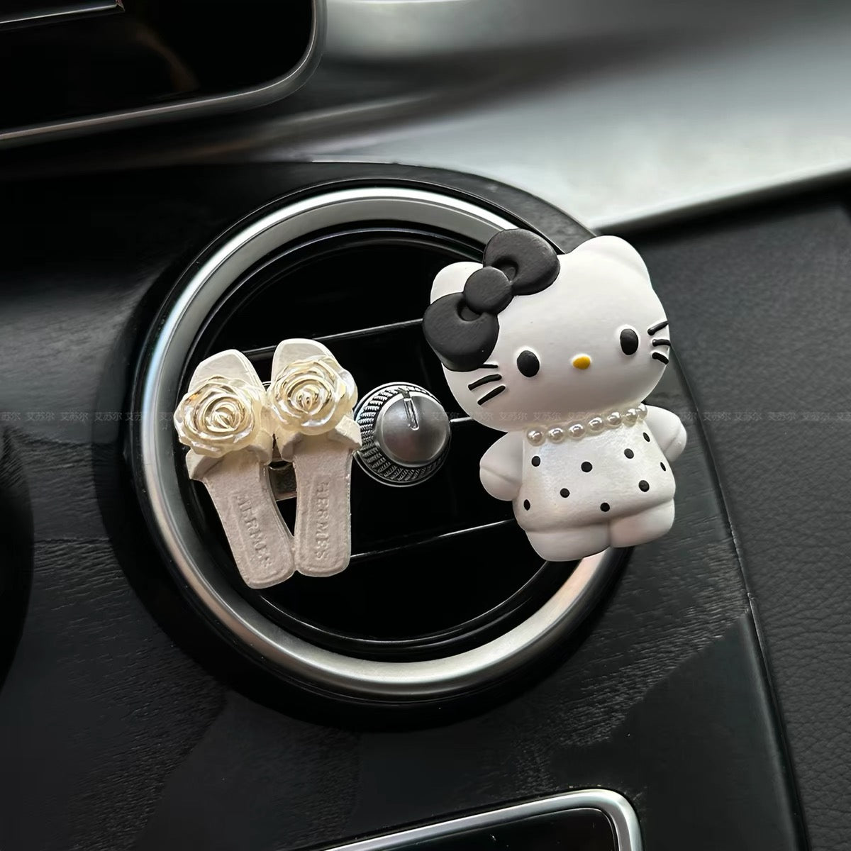 Hello Kitty bag/slipper-shaped car air vent perfume/aromatherapy car interior accessory