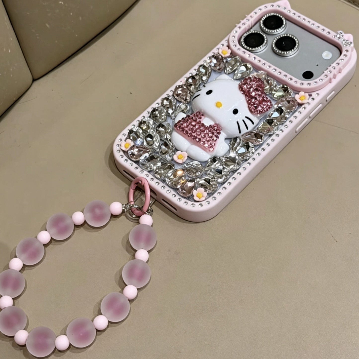Cute rhinestone-studded Hello Kitty phone case (Instagram style)