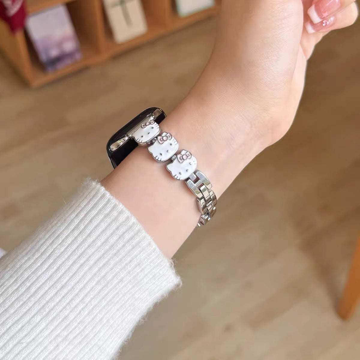 3D Hello Kitty Bracelet-Style Apple Watch Band