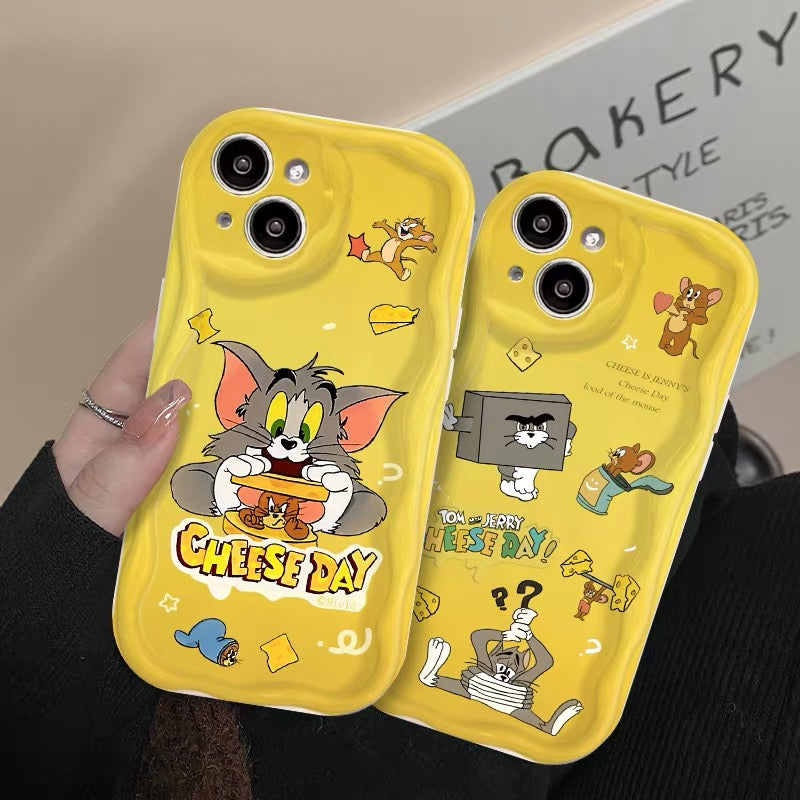 Cream-textured Tom & Jerry rotating stand phone case