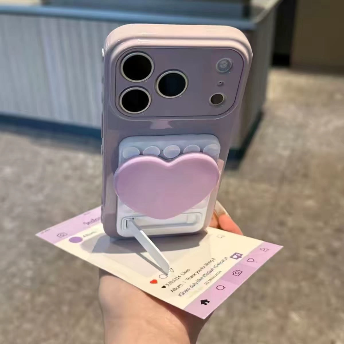 Heart-shaped mirror suction-cup phone case