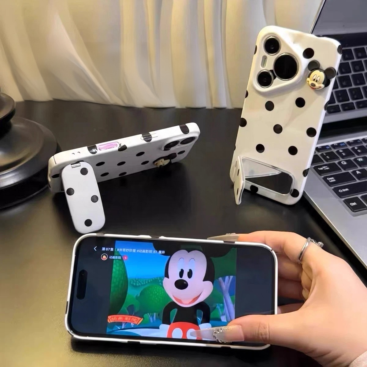 Polka-dot Mickey mirror-stand phone case