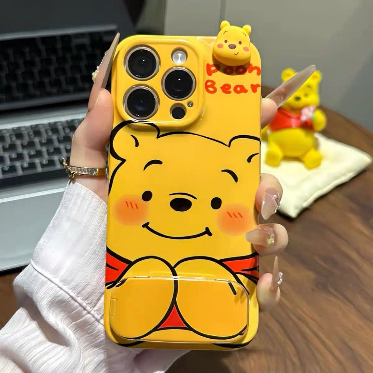Suitable for Samsung: Strawberry Bear & Winnie the Pooh Mirror Stand Phone Case