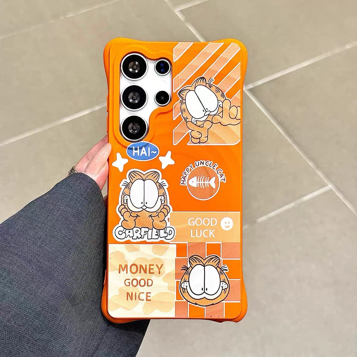Suitable for Samsung Galaxy S24+ / S24 Plus (Tiger & Garfield) Phone Case with Kickstand and Wrist Strap