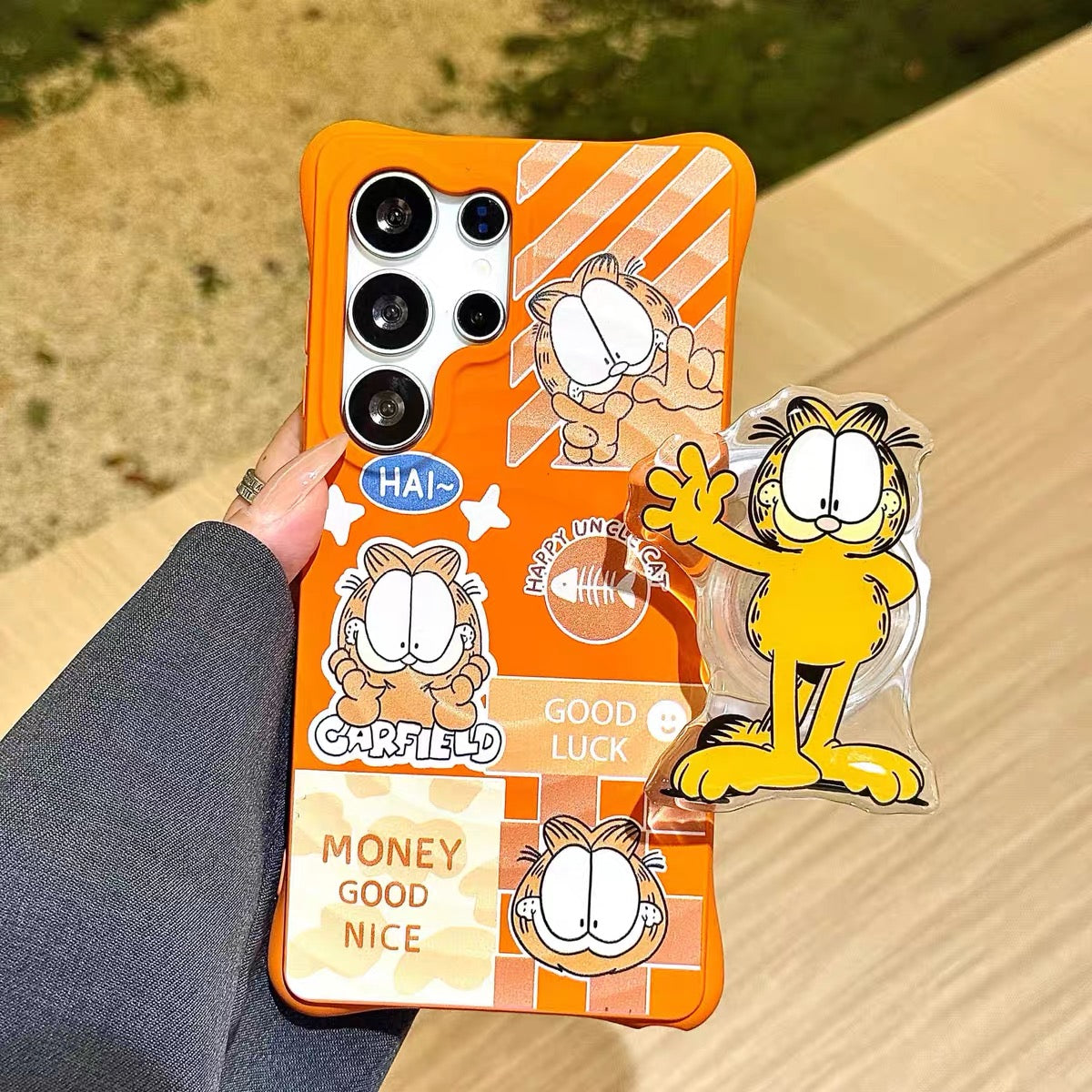 Suitable for Samsung Galaxy S24+ / S24 Plus (Tiger & Garfield) Phone Case with Kickstand and Wrist Strap