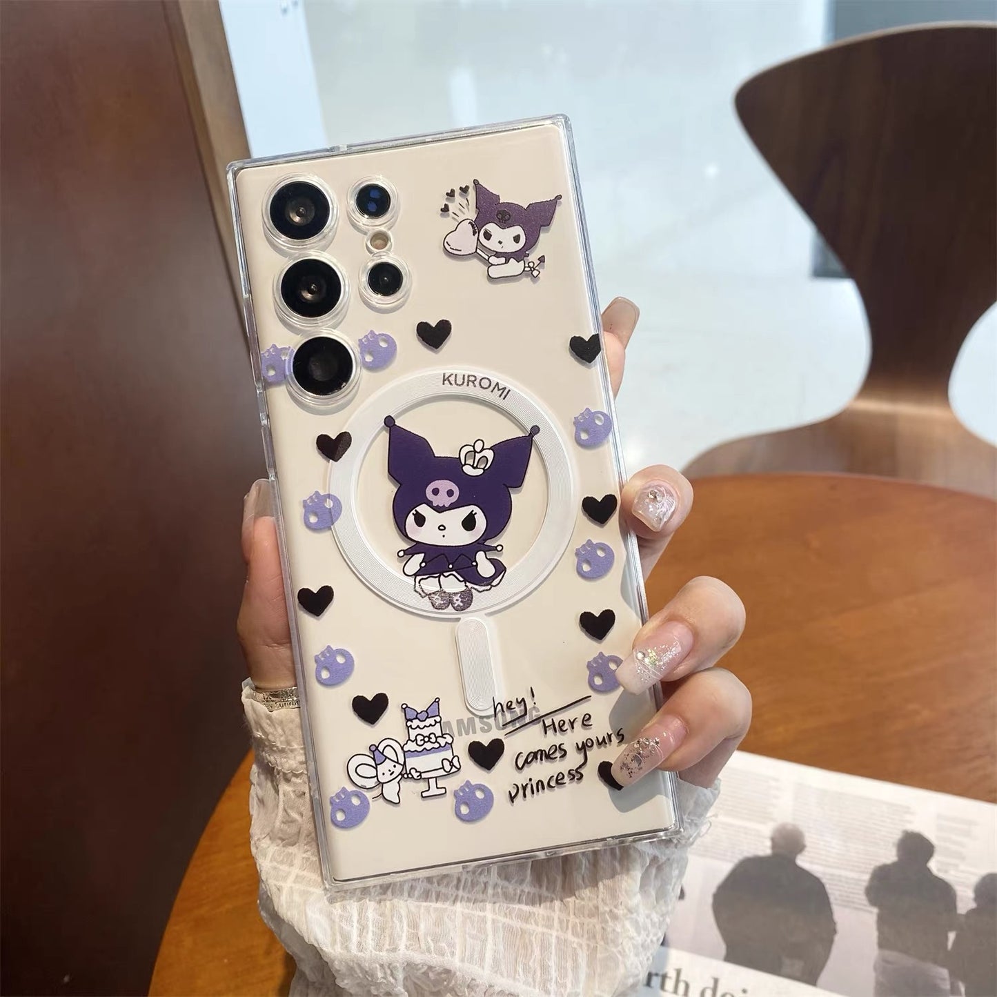 Suitable for Samsung phone cases with Kuromi or Winnie the Pooh stands.