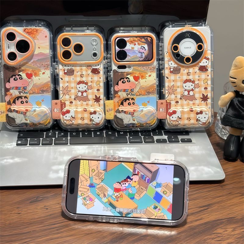 Maple Leaf Hello Kitty & Shin-chan Mirror Phone Case