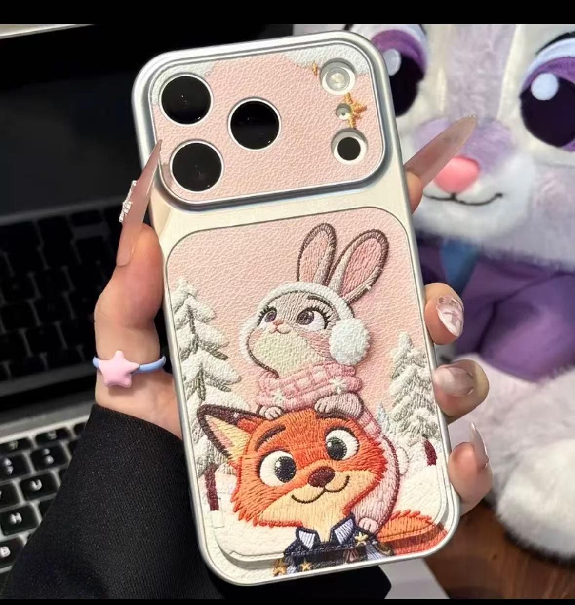 Couple's Judy & Nick Mirror Stand Phone Case