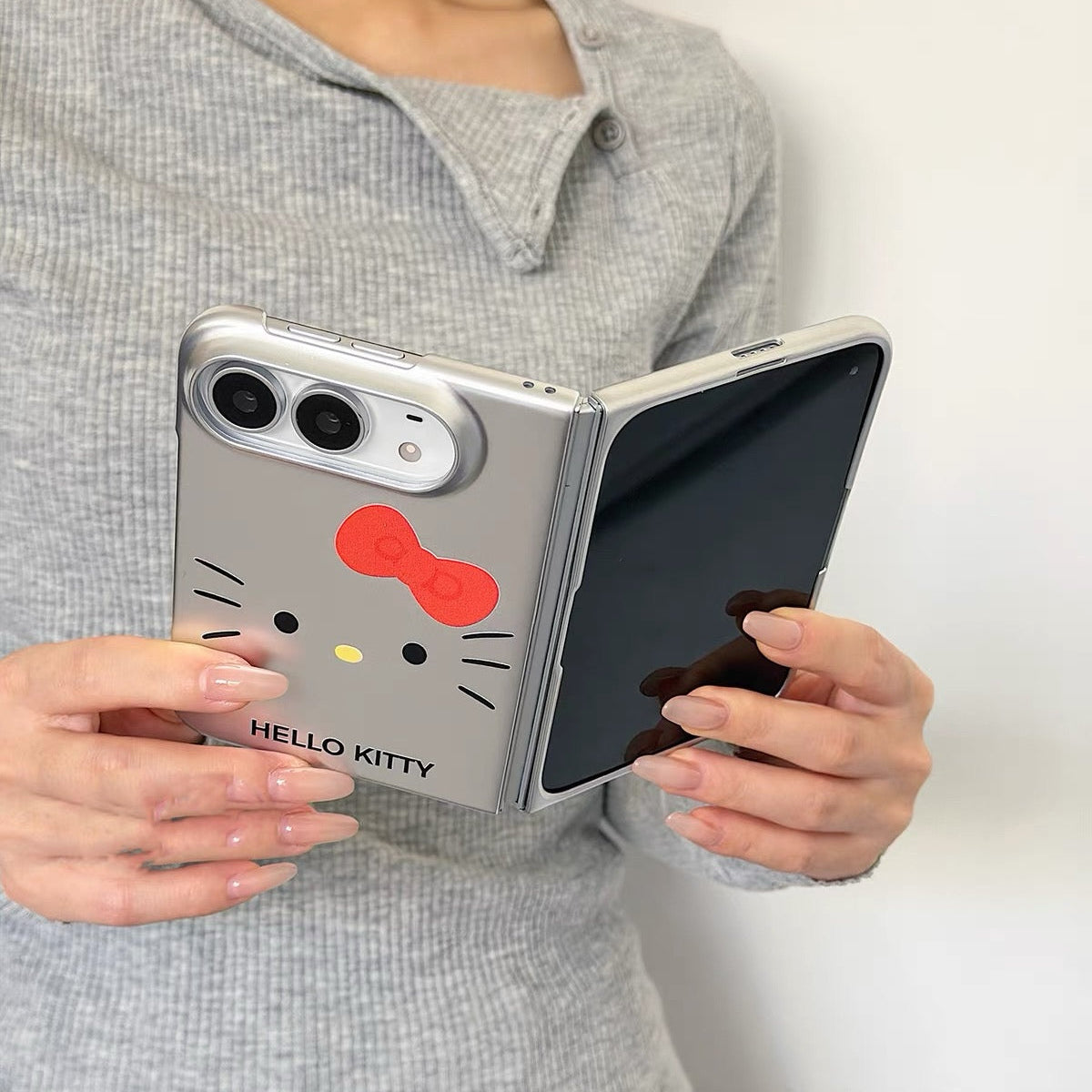 Silver Bow Hello Kitty iPhone Duo Foldable Phone Case