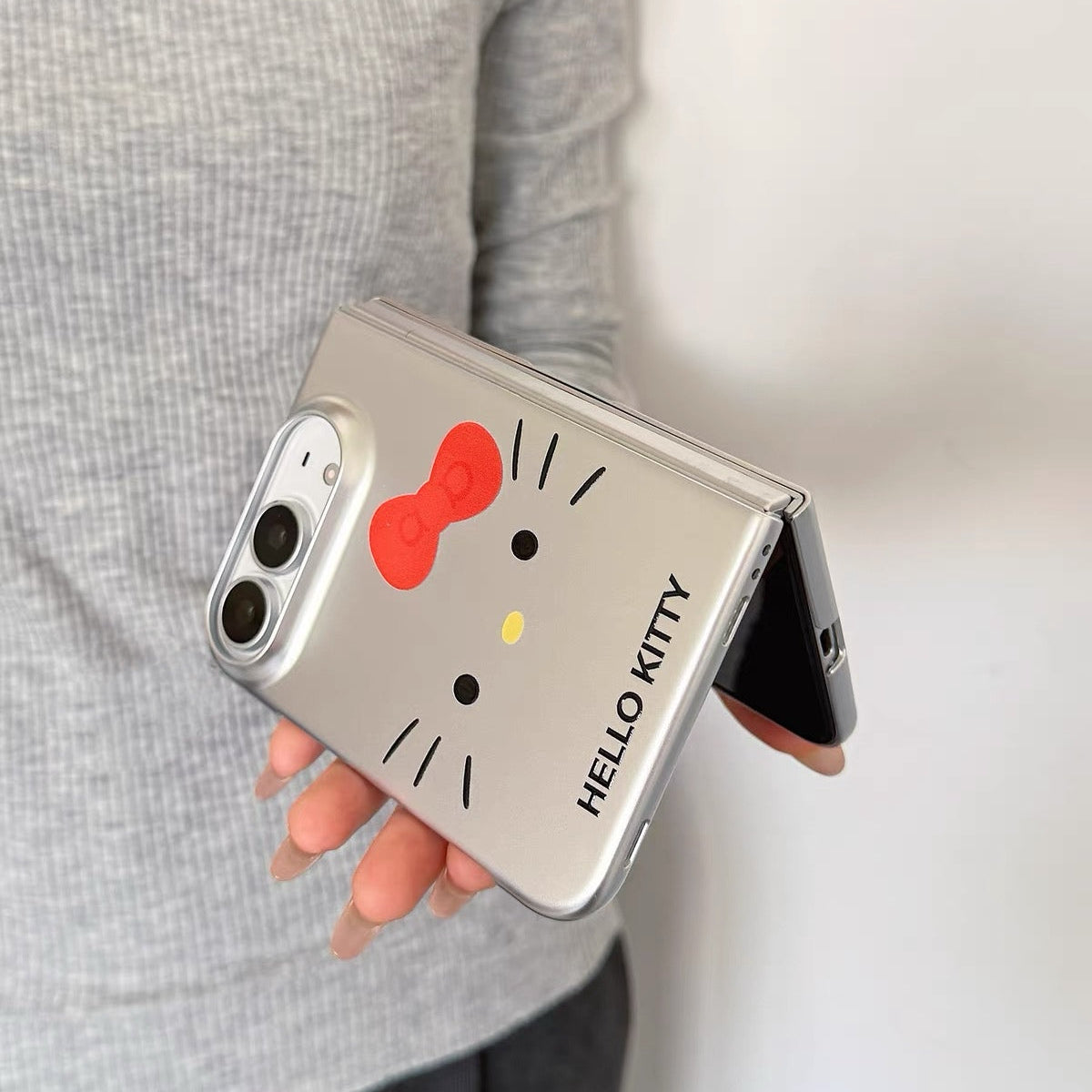 Silver Bow Hello Kitty iPhone Duo Foldable Phone Case