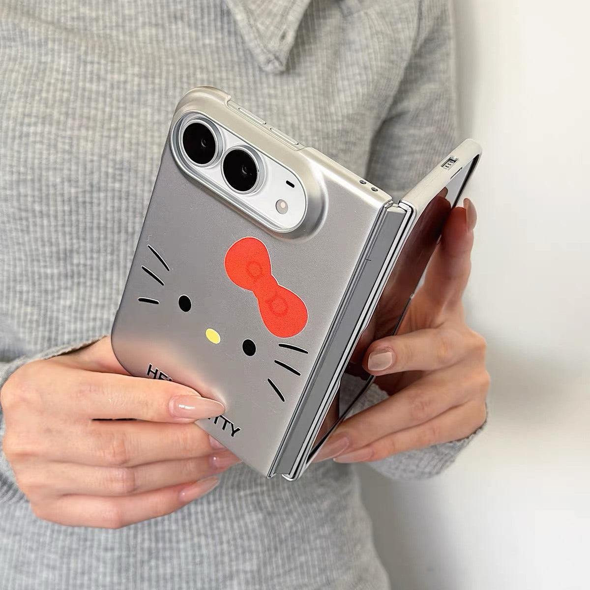 Silver Bow Hello Kitty iPhone Duo Foldable Phone Case