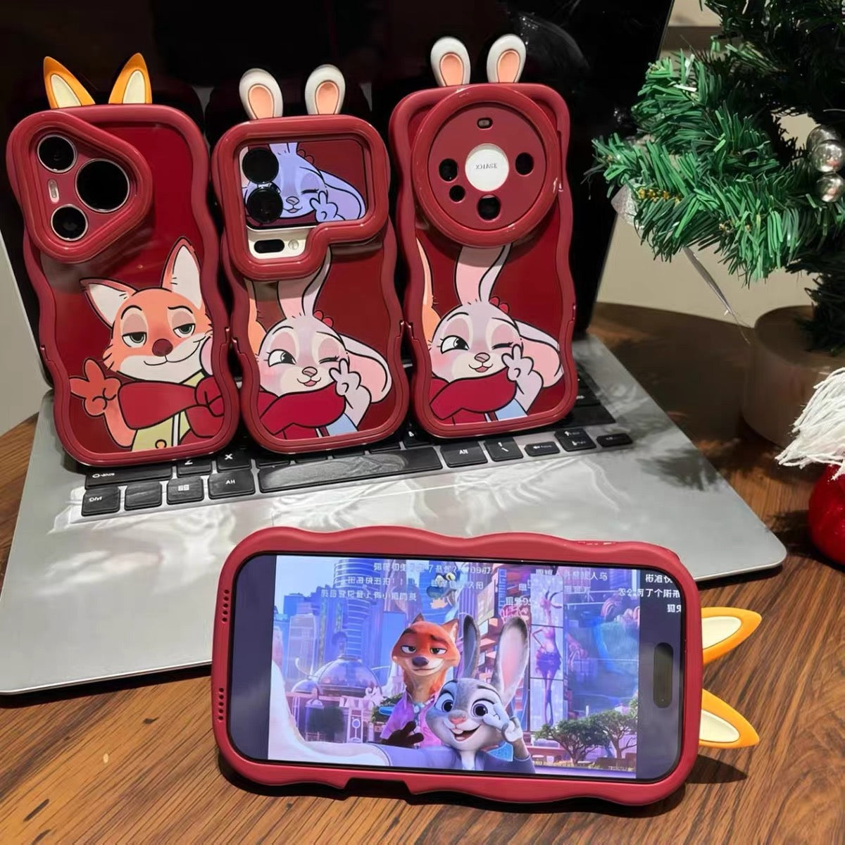 "Red Scarf" Couple-Themed Phone Case with Dual Kickstands (Judy & Nick)