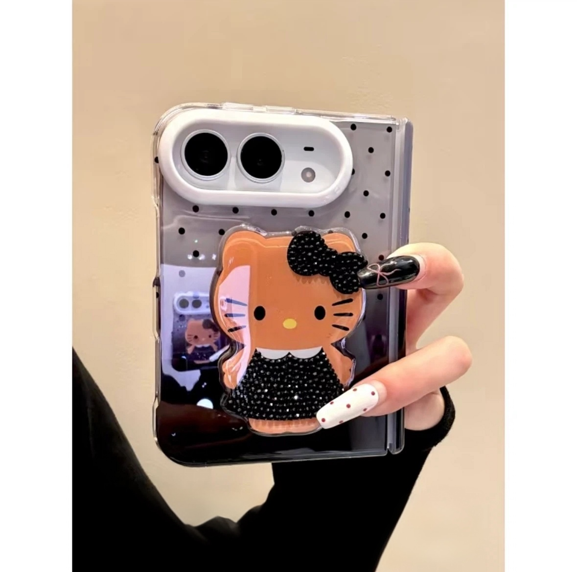 iPhoneDuo Creative Korean-Style Gradient Polka-Dot 3D "Chanel-Inspired" Hello Kitty Phone Case