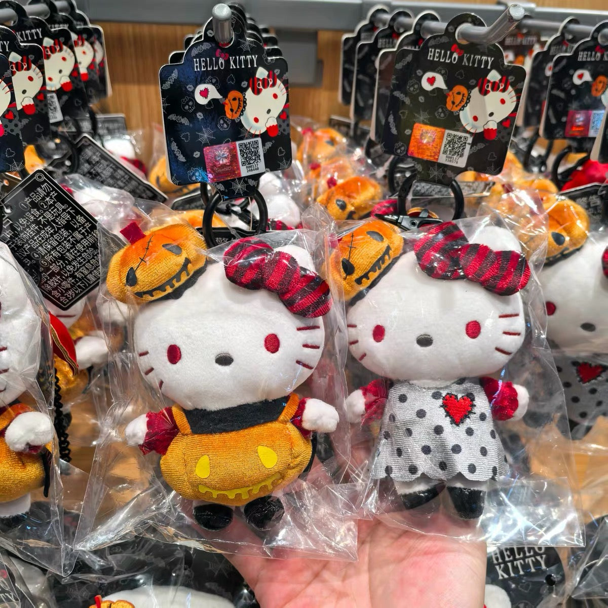 Hello Kitty Halloween "Cute Ghost" Series Plush Charm – Pumpkin-Themed Dress Outfit