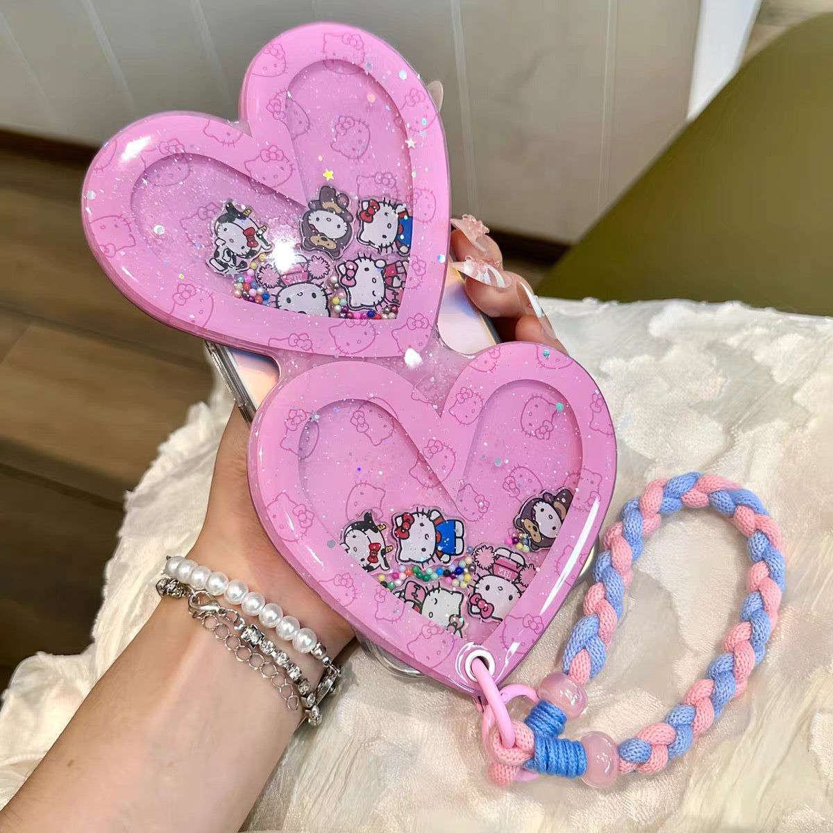 Cute Hello Kitty Heart-Shaped Makeup Mirror Phone Case