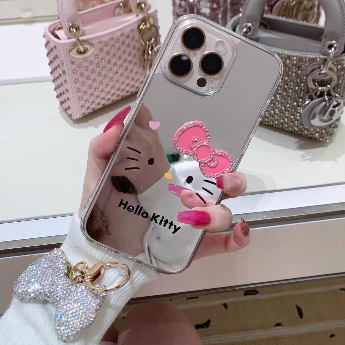 Hello Kitty Bow Sweet-Style Mirrored Rhinestone-Embellished Phone Case with Chain