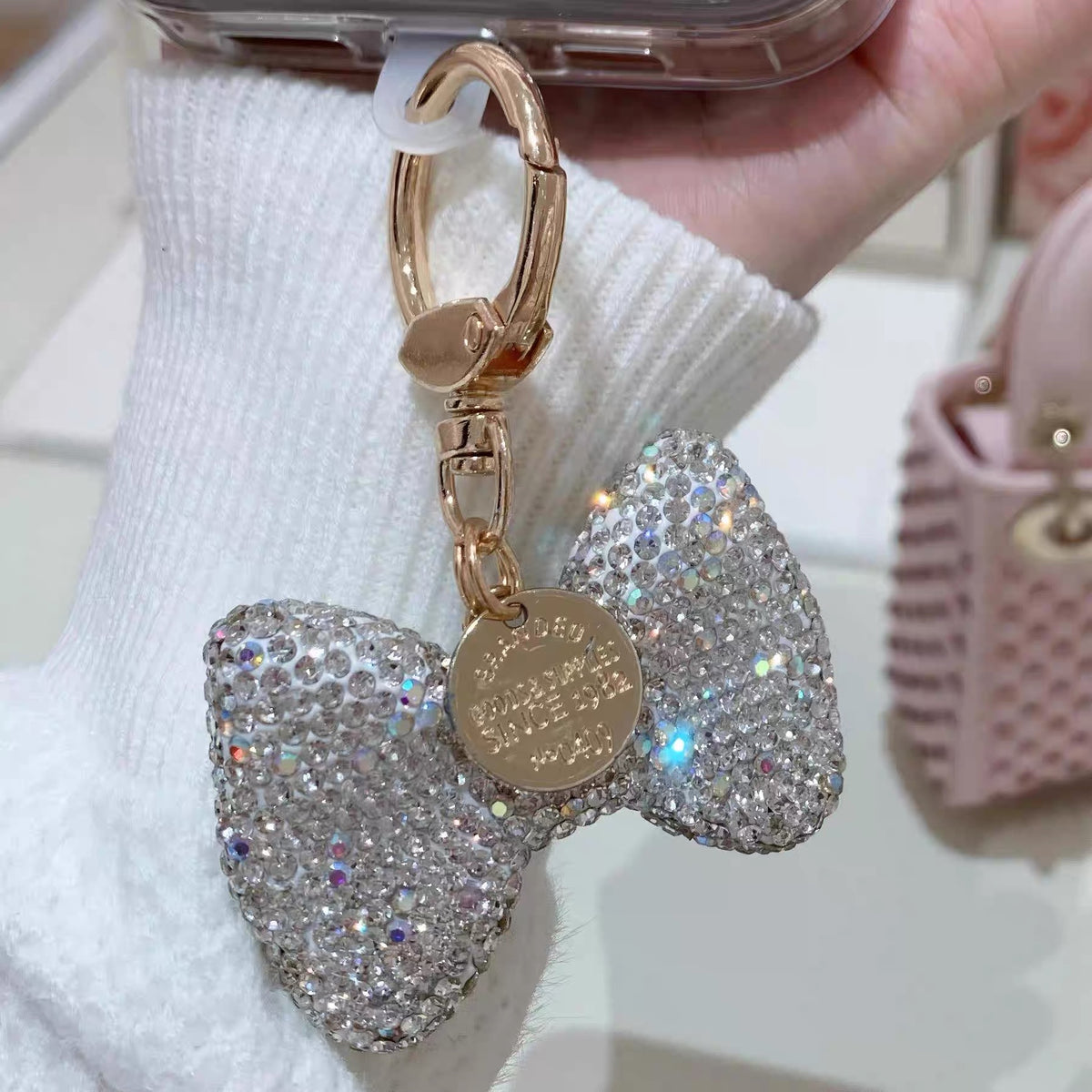 Hello Kitty Bow Sweet-Style Mirrored Rhinestone-Embellished Phone Case with Chain