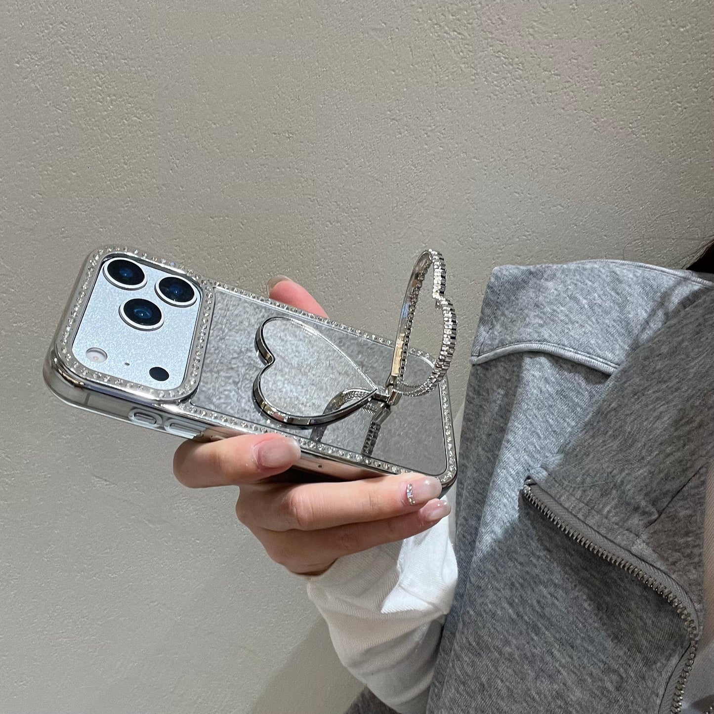 Heart-Shaped Mirror Stand Phone Case