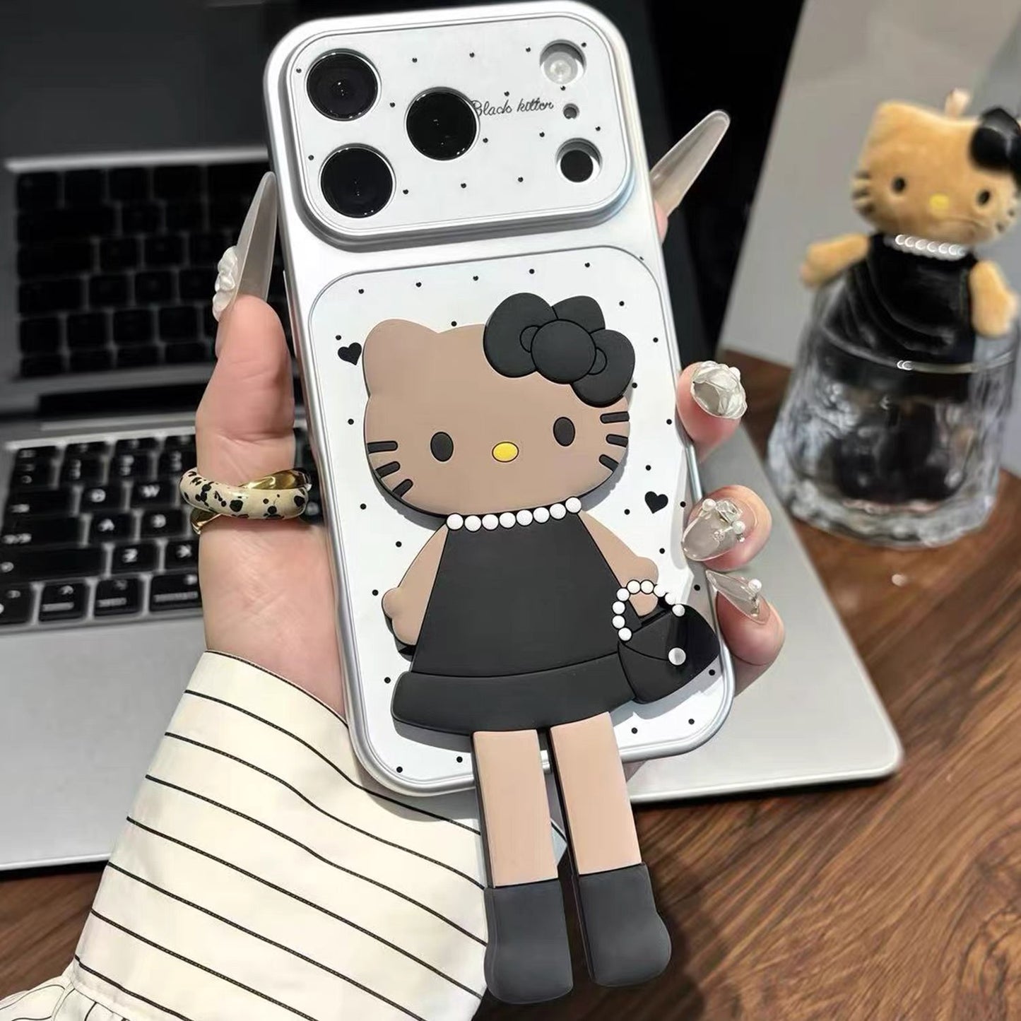 Long-legged Kitty phone case with kickstand