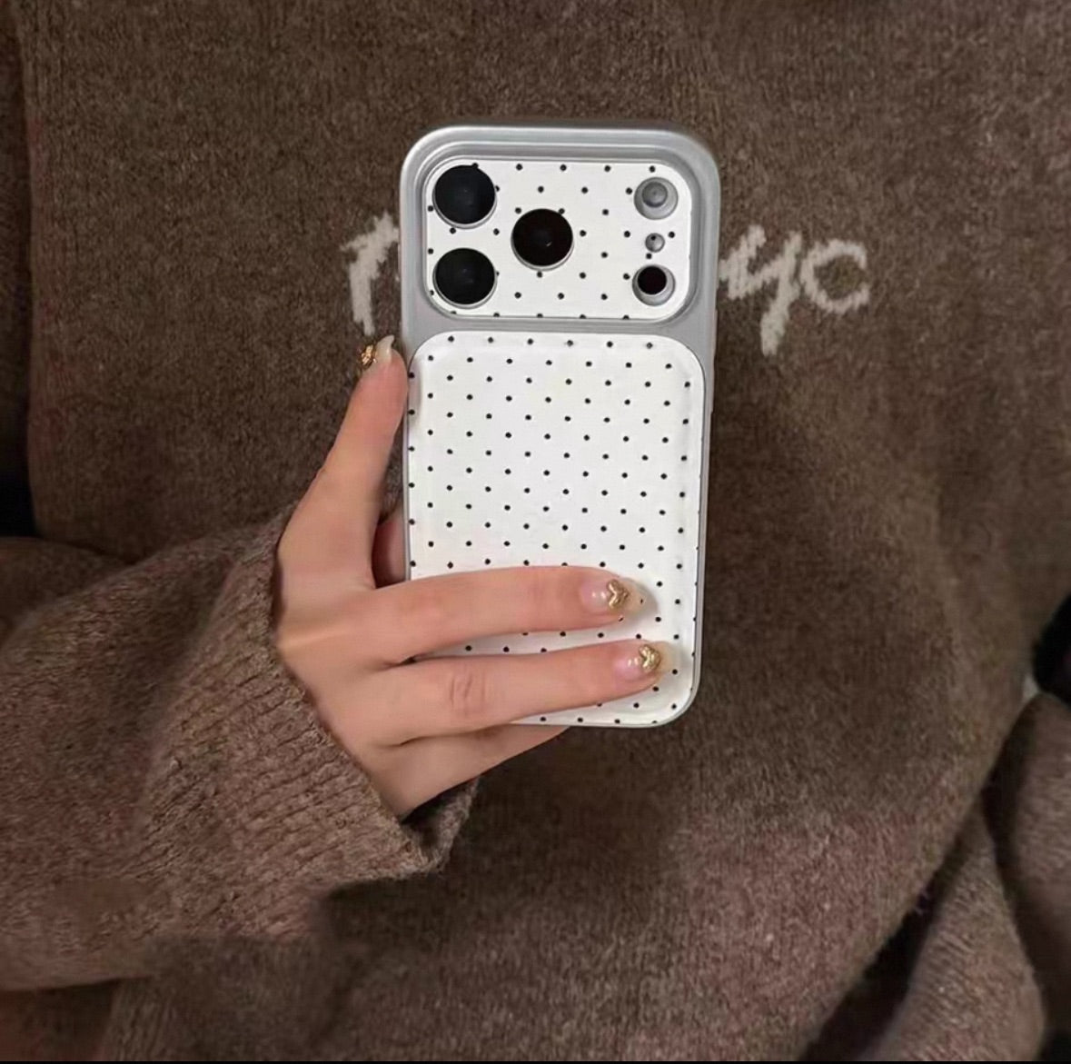 Polka Dot Heart-Shaped Stand Phone Case