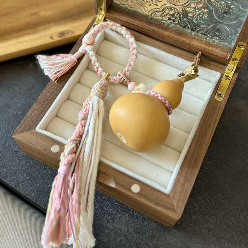 Small gourd hanging ornament