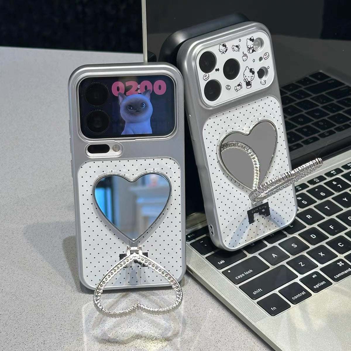 Heart-shaped mirror and stand Kitty phone case