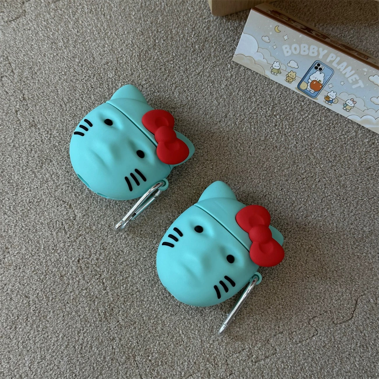 Hello Kitty Earphone Case