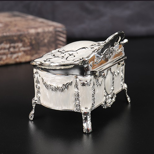 Vintage Alloy Jewelry Box
