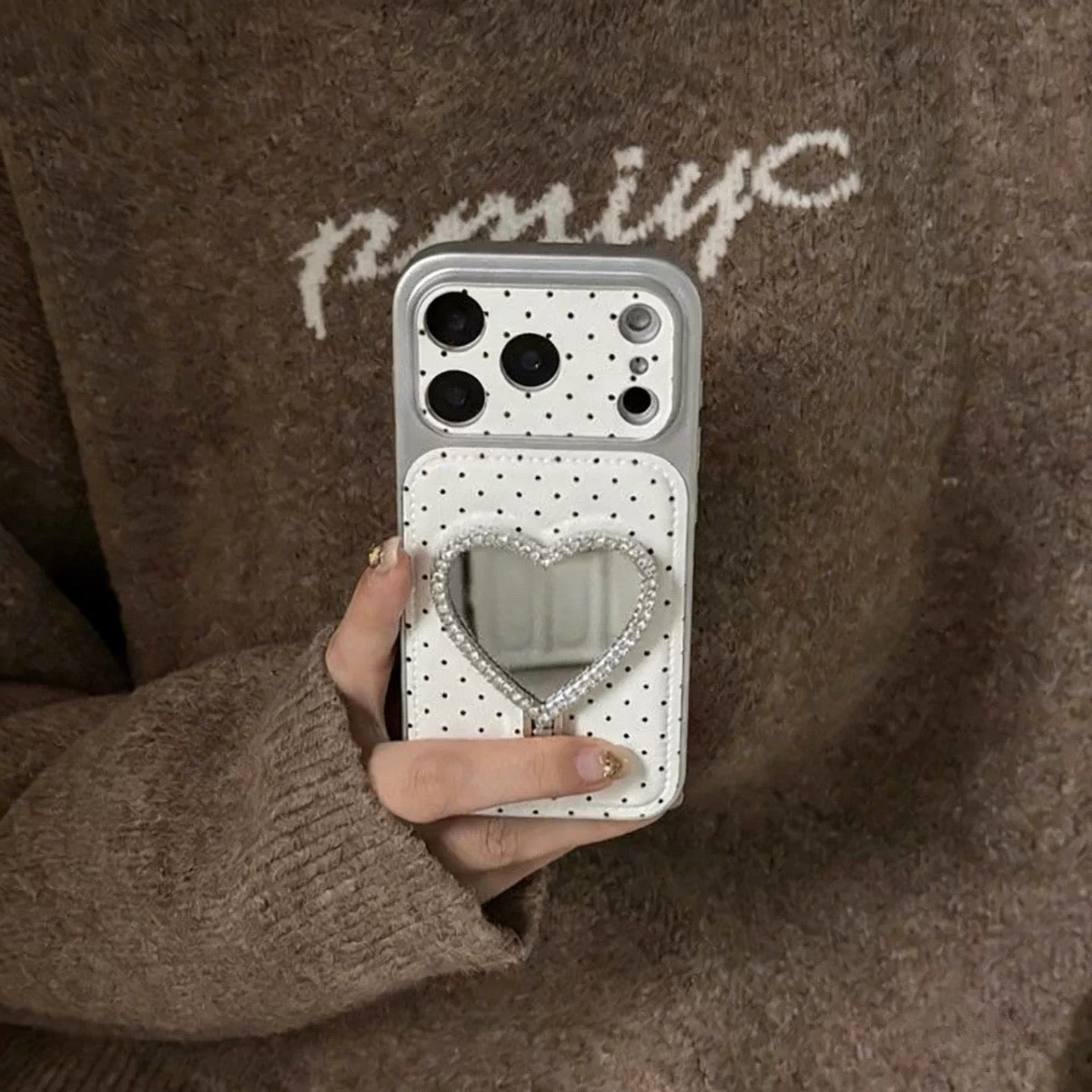 Polka Dot Heart-Shaped Stand Phone Case