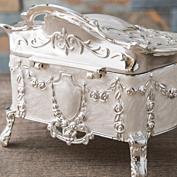Vintage Alloy Jewelry Box