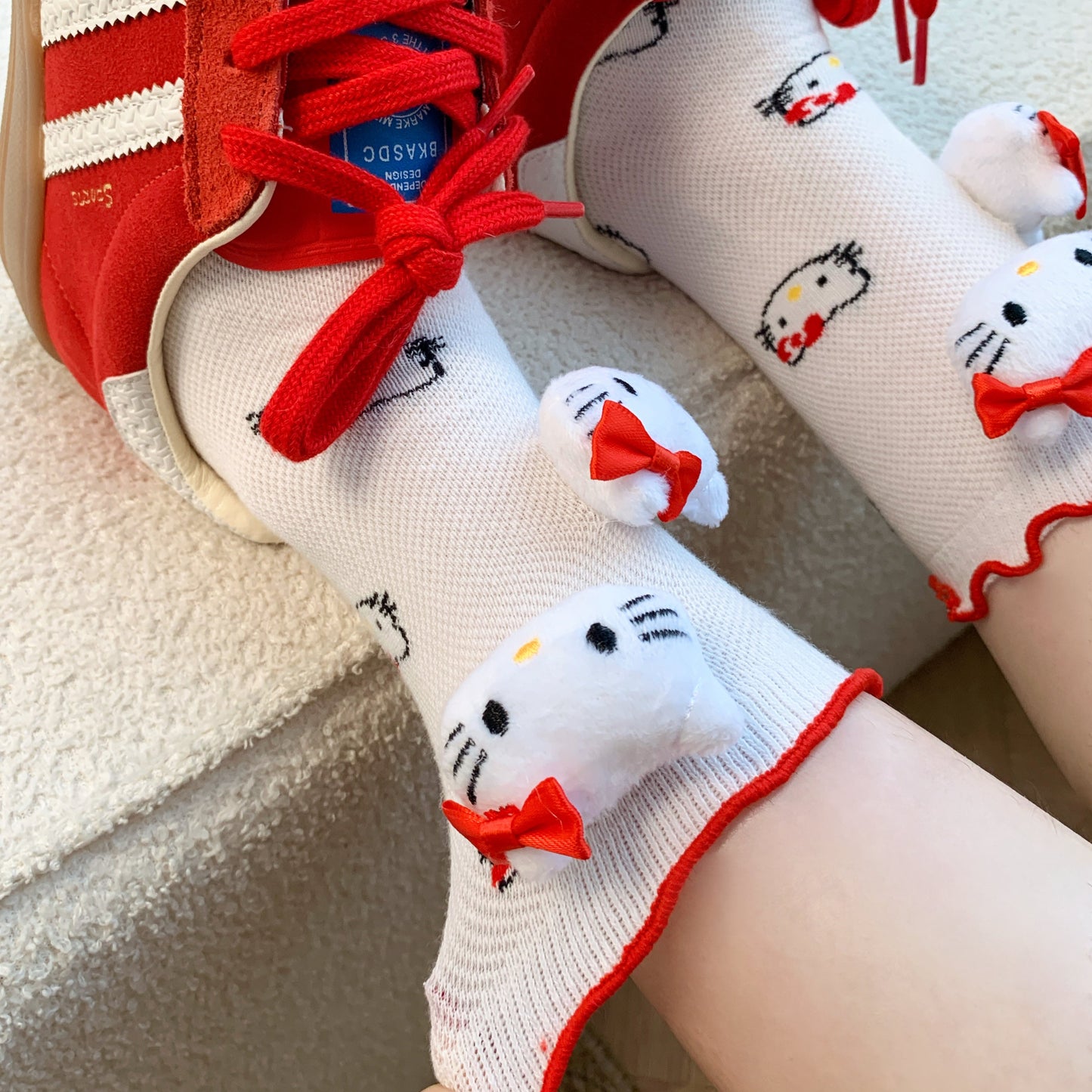 Cute cat flower trim breathable socks
