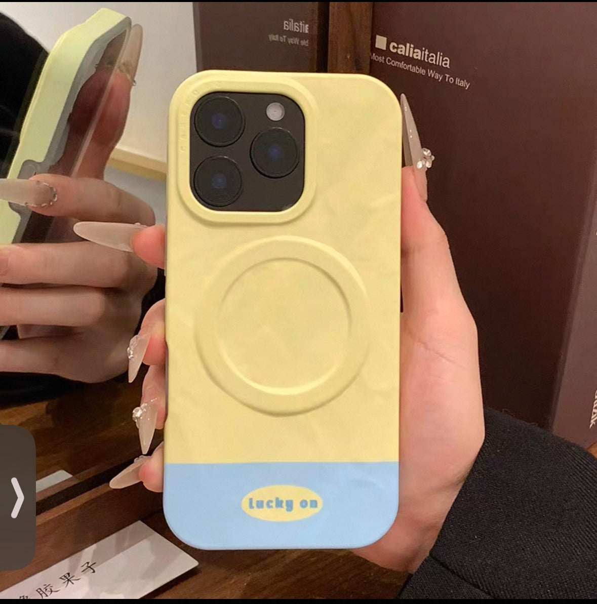 Minimalist Magnetic Phone Case with Stand